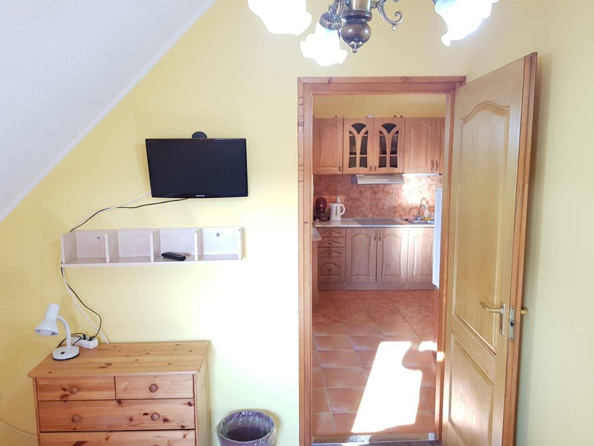 Deak Vendeghaz Apartman Hajduszoboszlo Ngoại thất bức ảnh